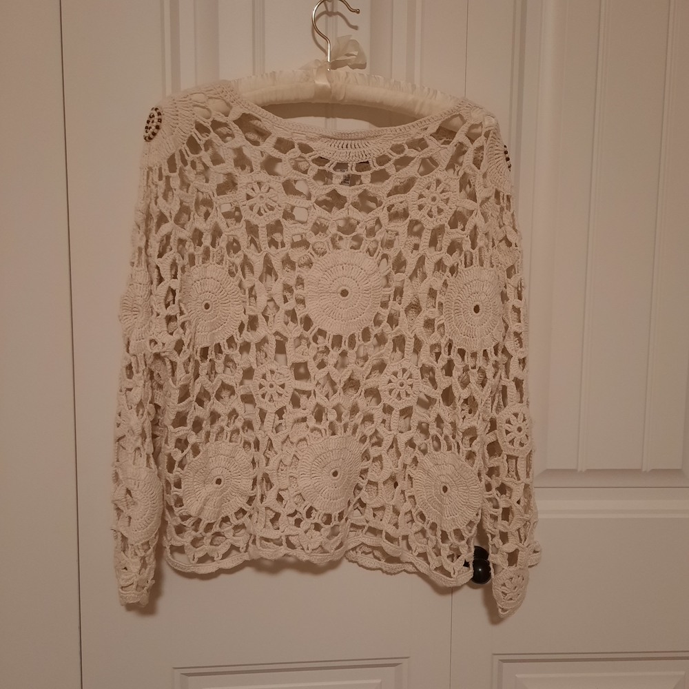 Crochet Openwork Sweater in Cream - Picture 2 of 4